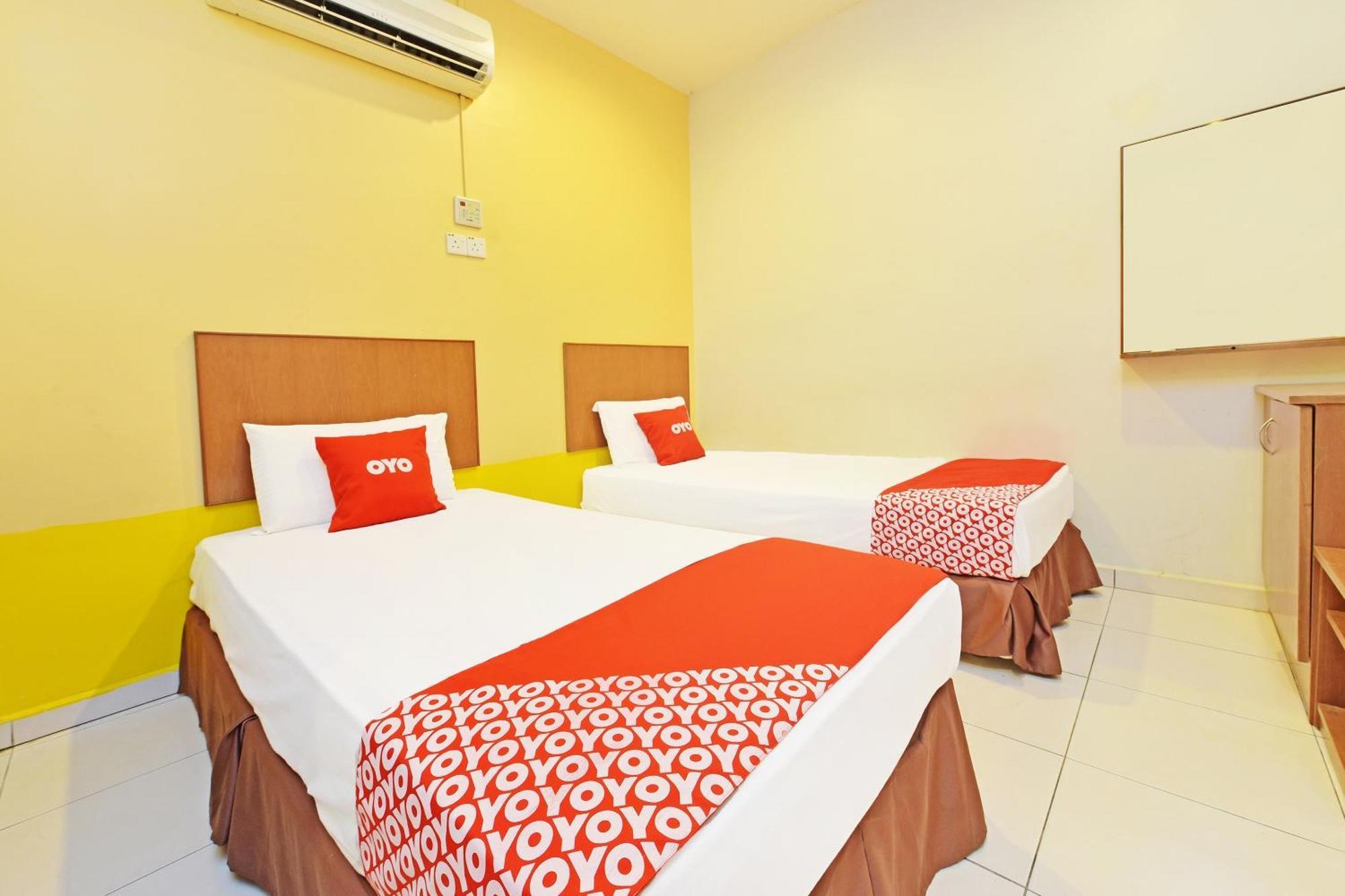 Oyo 582 Hotel Walk Inn Kampong Pasir Puteh  Luaran gambar