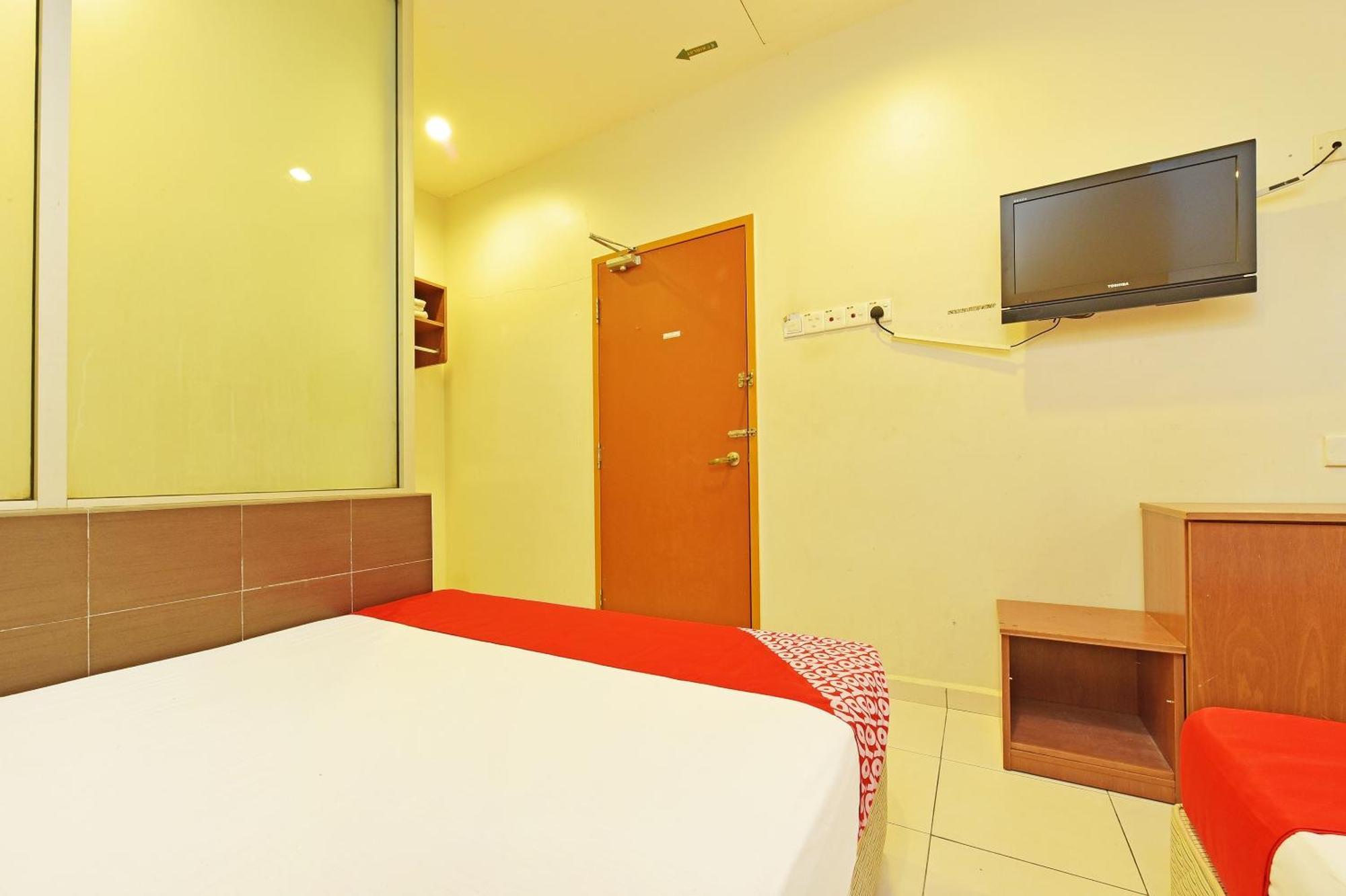 Oyo 582 Hotel Walk Inn Kampong Pasir Puteh  Luaran gambar
