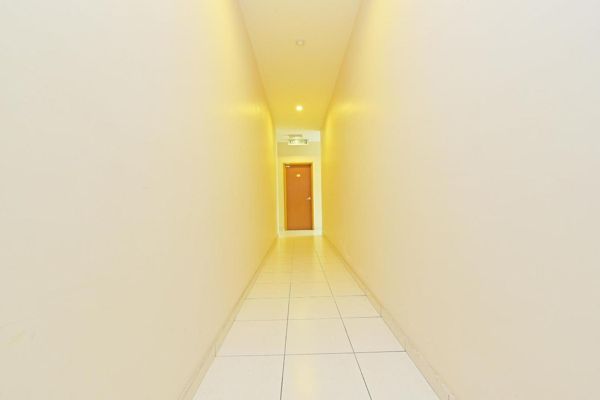 Oyo 582 Hotel Walk Inn Kampong Pasir Puteh  Luaran gambar
