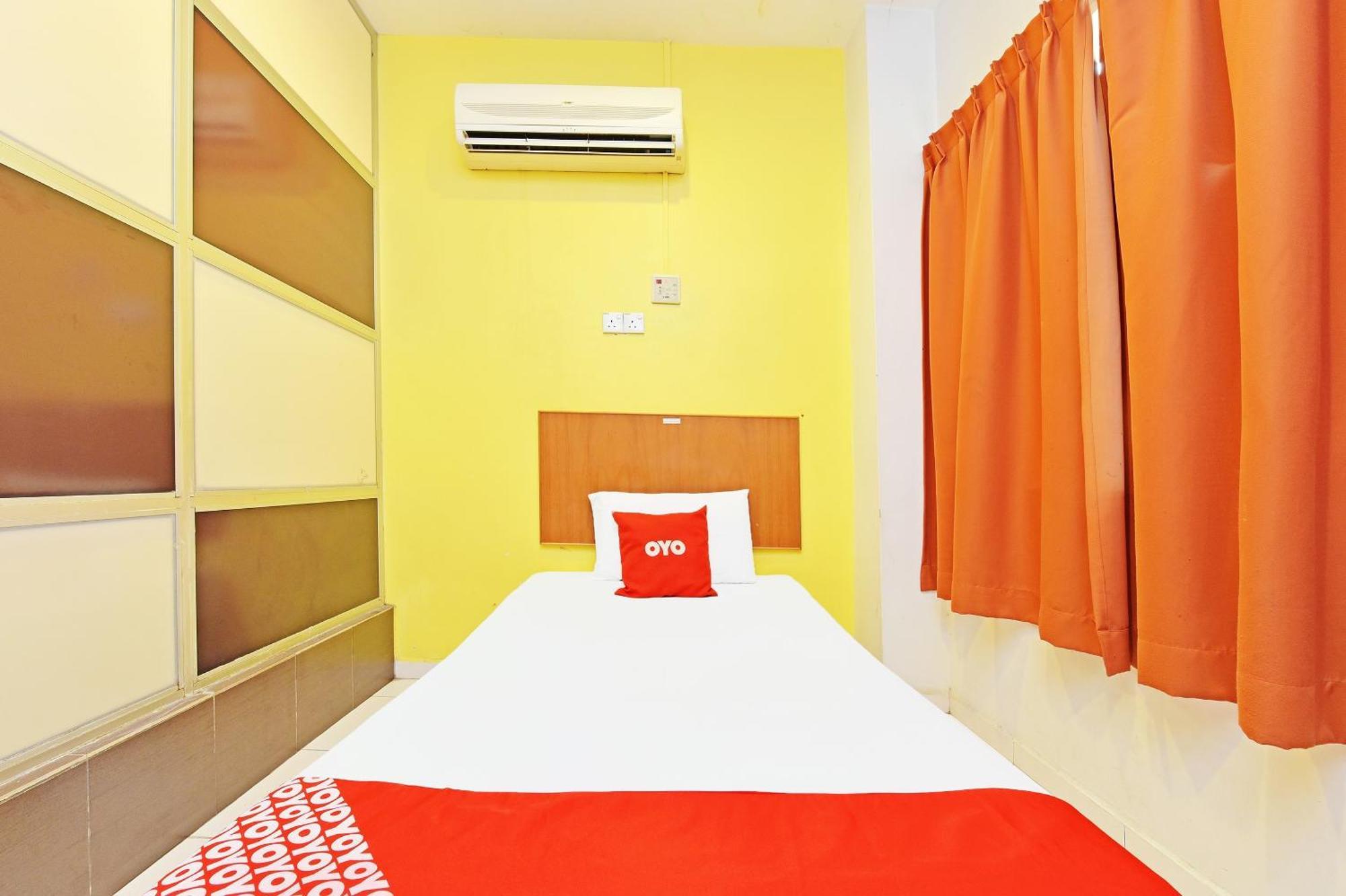 Oyo 582 Hotel Walk Inn Kampong Pasir Puteh  Luaran gambar